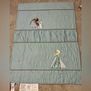 POTTERY Barn Kids Frozen Quilt